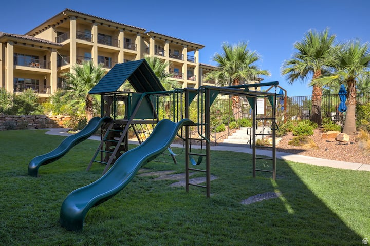 ESTANCIA PH 1 - Residential