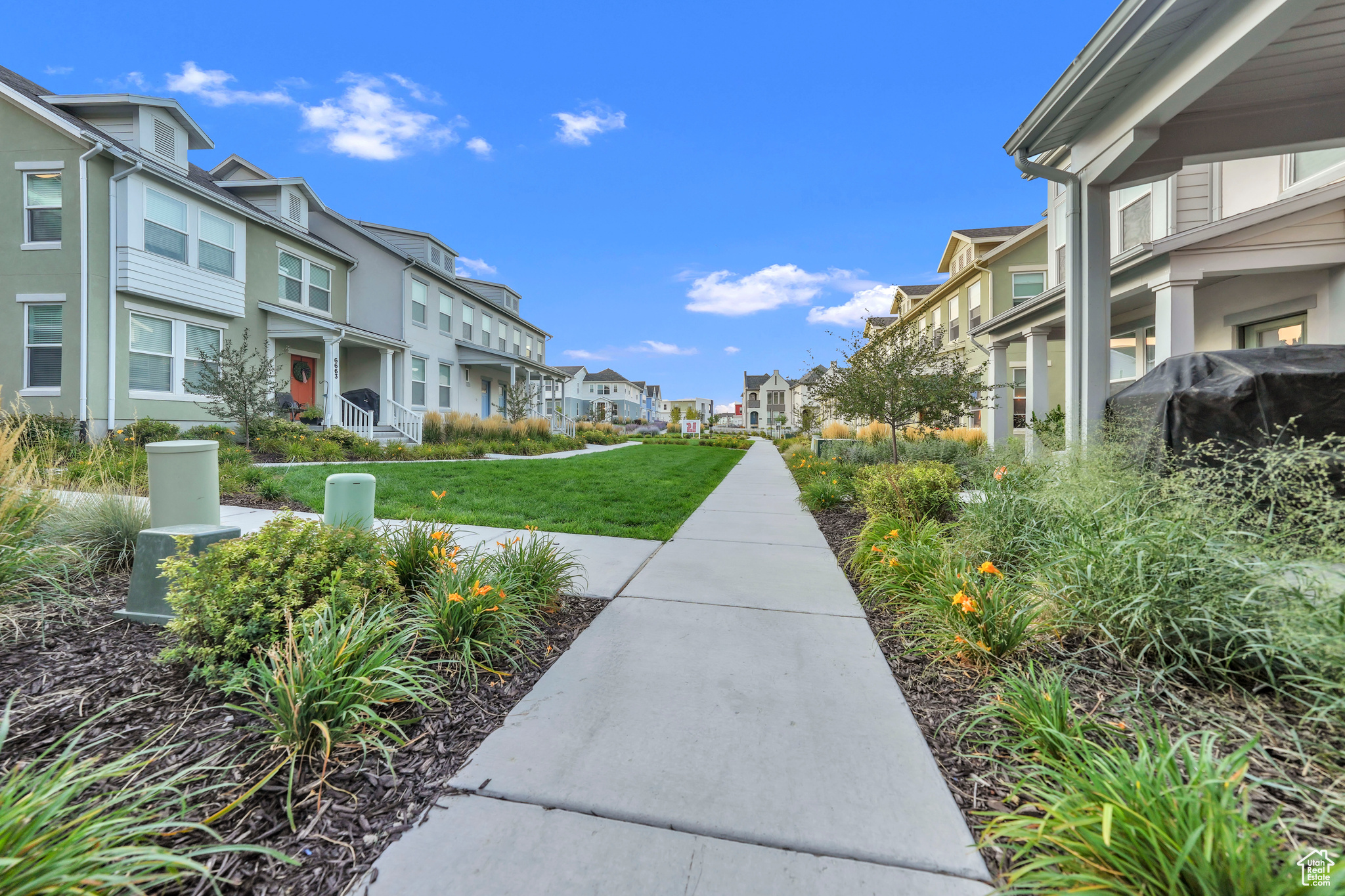 6643 W SKIP ROCK RD S