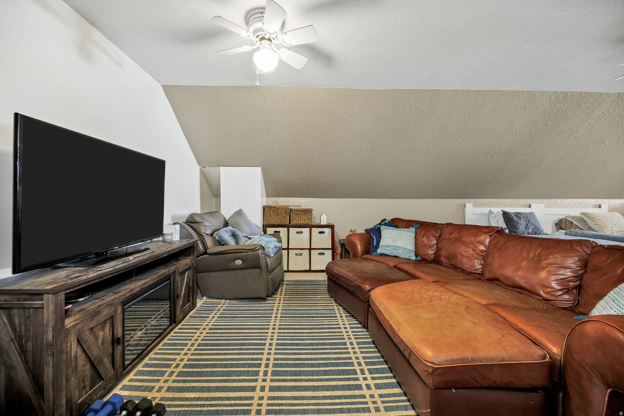 WARBURTON - Residential