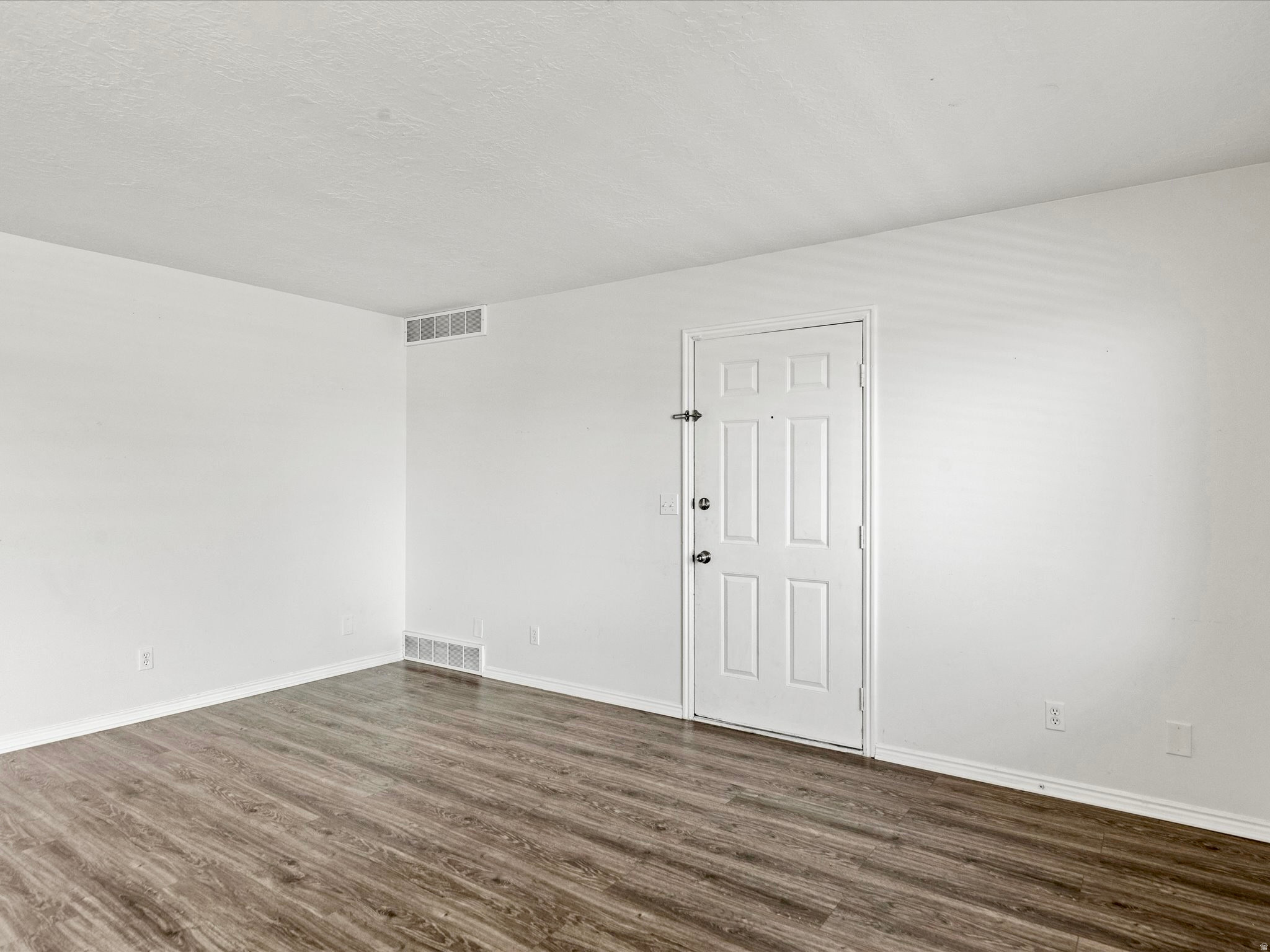 KENTWOOD CONDOMINIUM - Residential