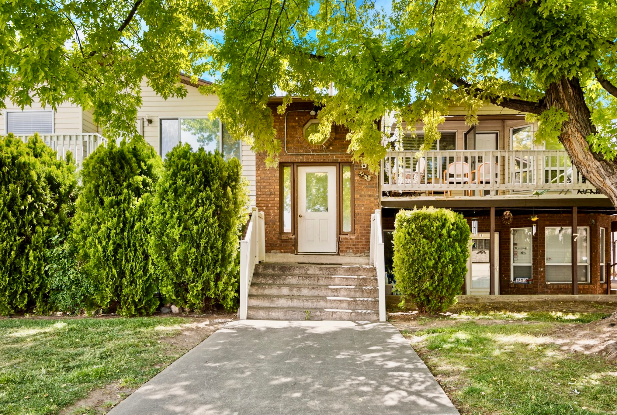 KENTWOOD CONDOMINIUM - Residential