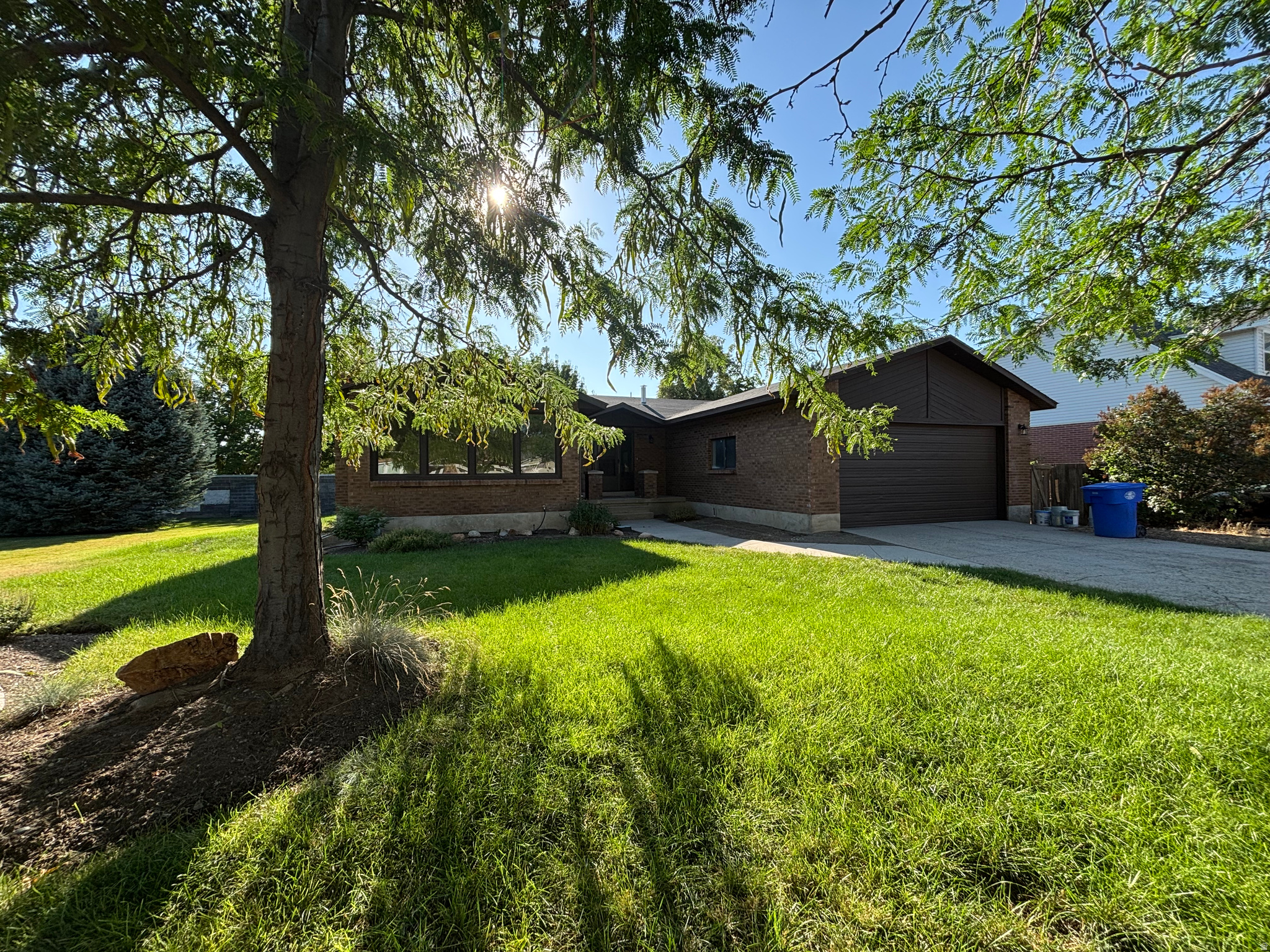 LANDON VILLAGE - Residential