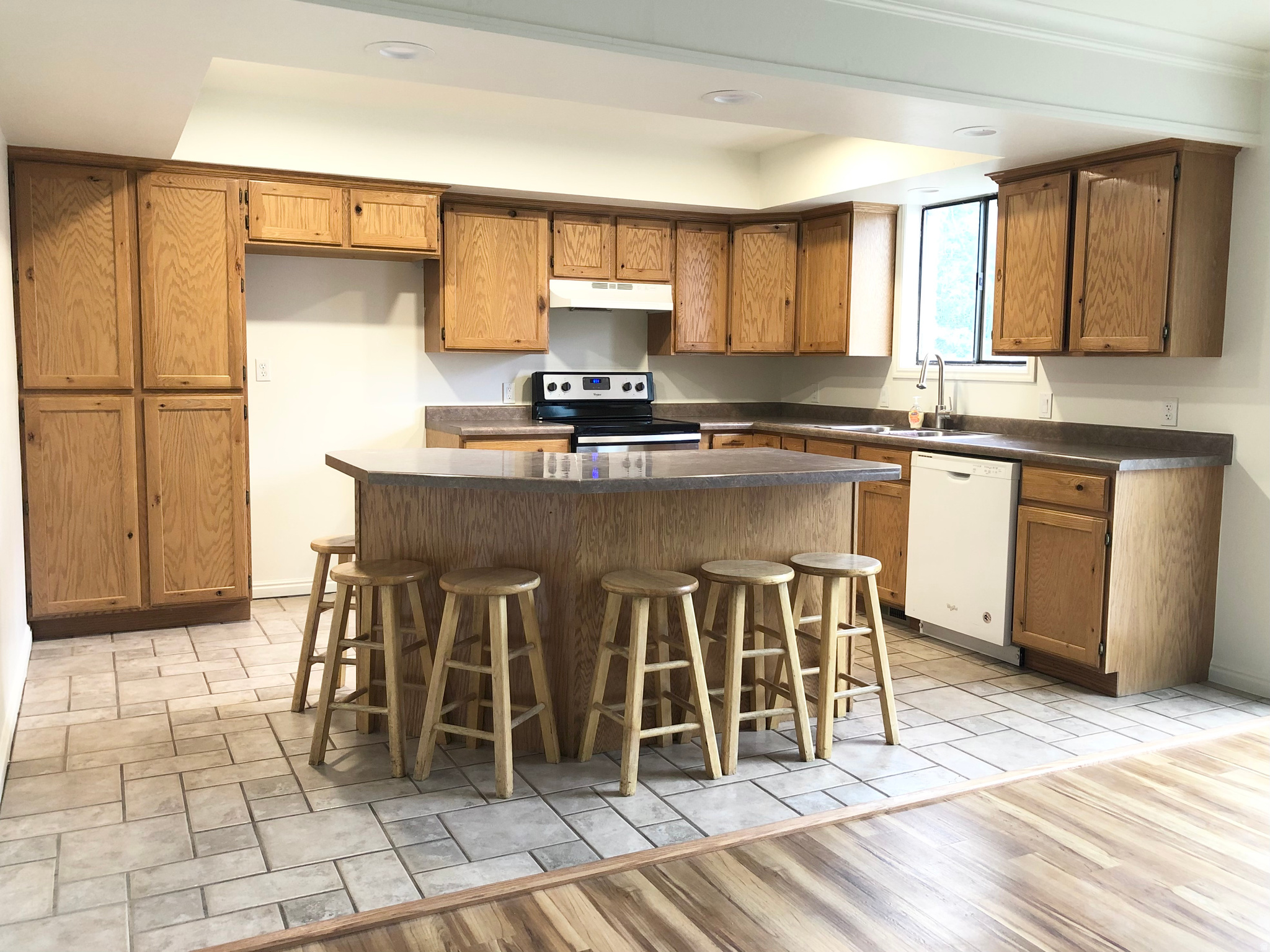 LANDON VILLAGE - Residential