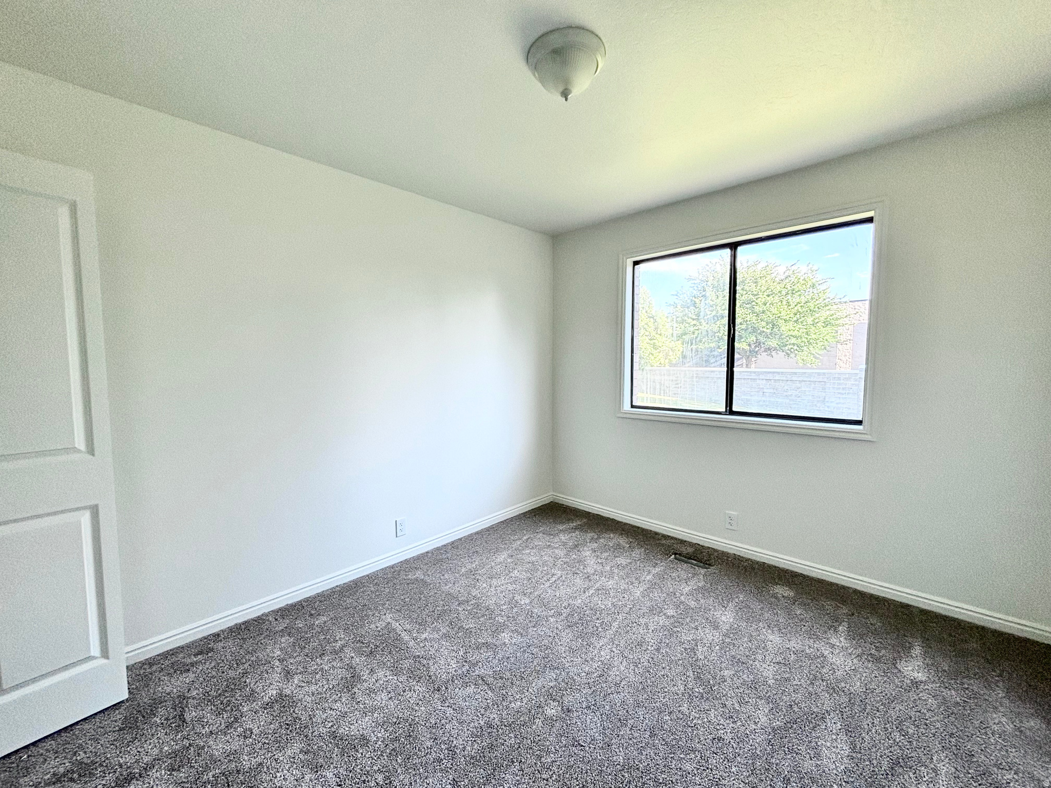 LANDON VILLAGE - Residential