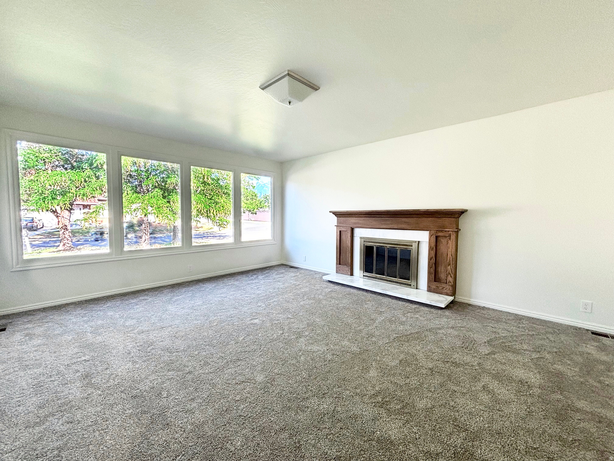 LANDON VILLAGE - Residential