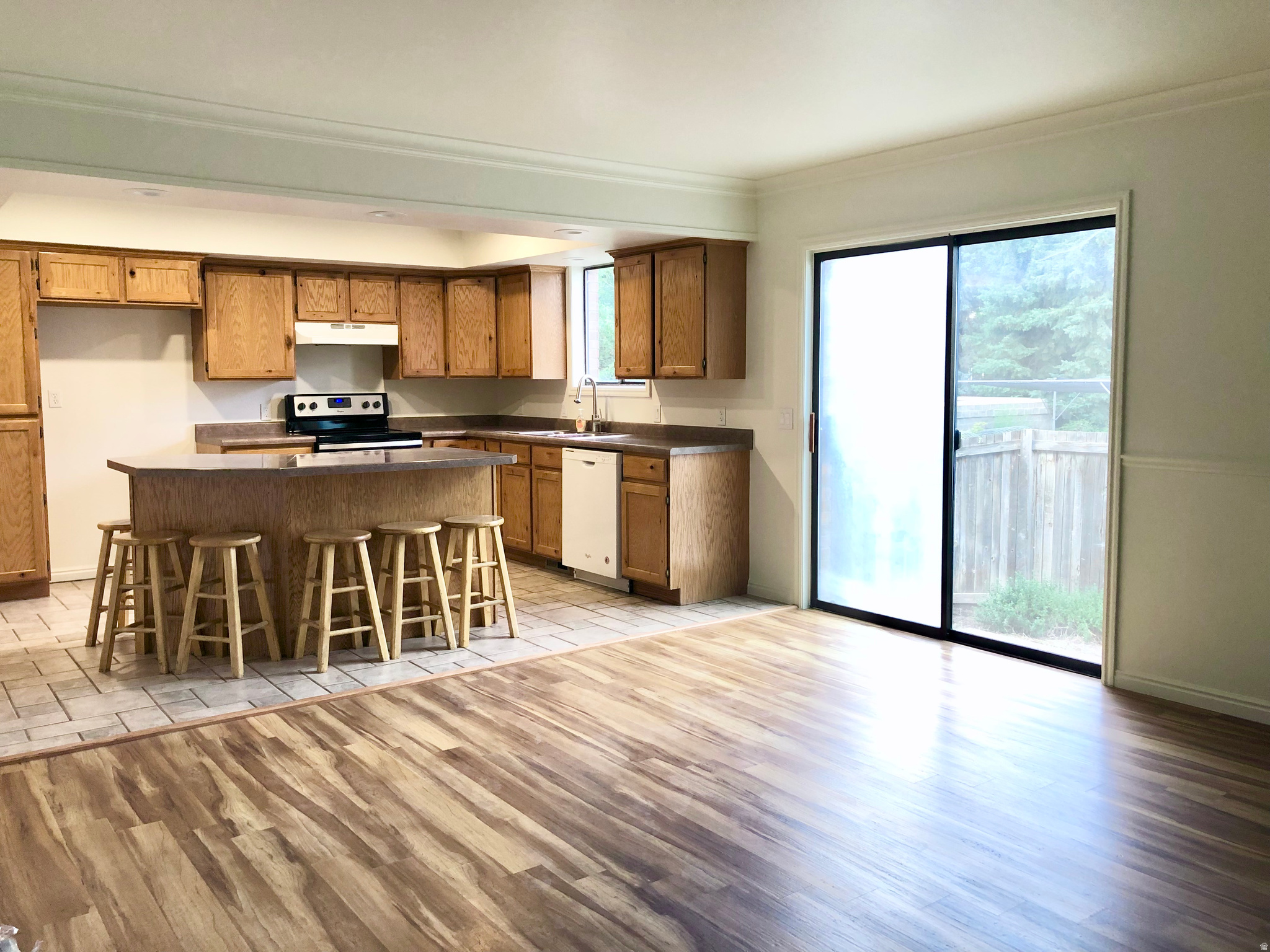 LANDON VILLAGE - Residential