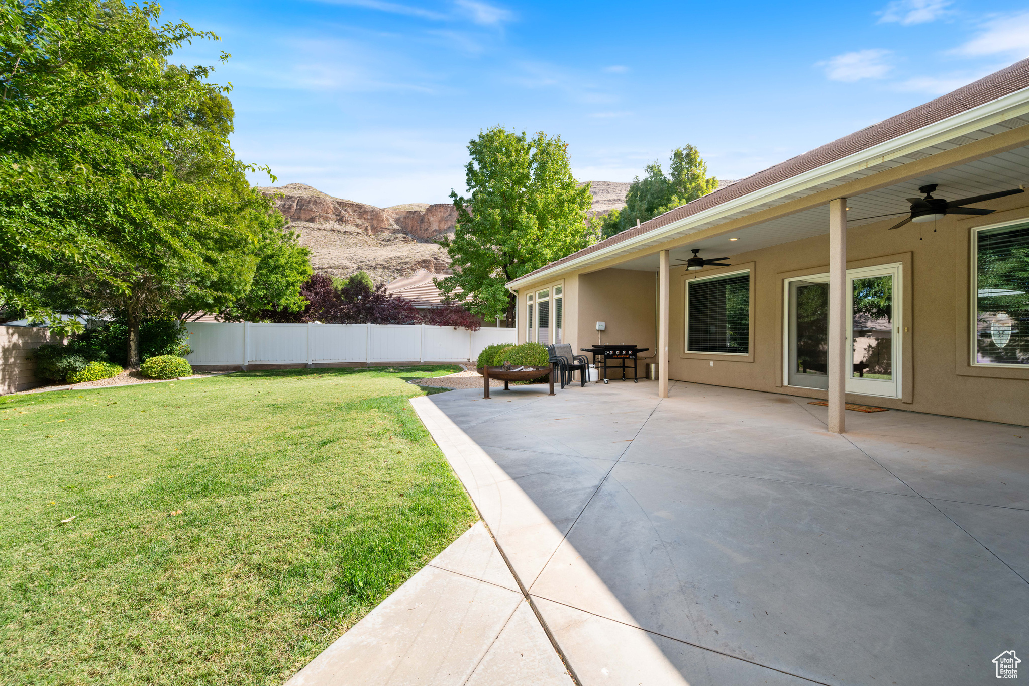 ROBERTS RANCH EST AMD - Residential