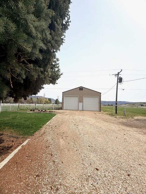 Tiny photo for 916 S 6800 E, Huntsville, UT 84317 (MLS # 2152884)