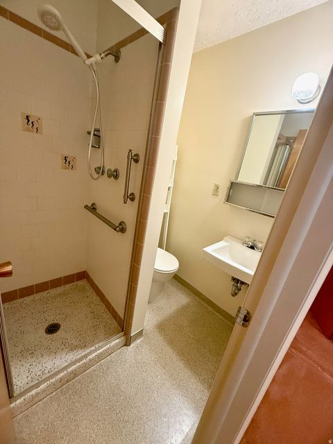 Tiny photo for 916 S 6800 E, Huntsville, UT 84317 (MLS # 2152884)