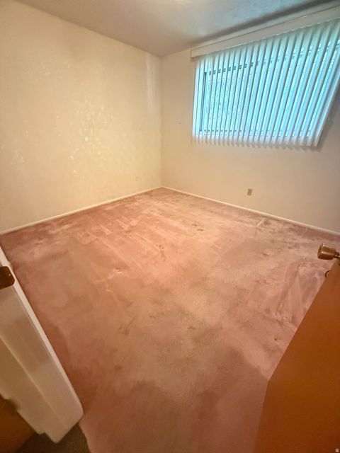 Tiny photo for 916 S 6800 E, Huntsville, UT 84317 (MLS # 2152884)
