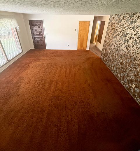Tiny photo for 916 S 6800 E, Huntsville, UT 84317 (MLS # 2152884)