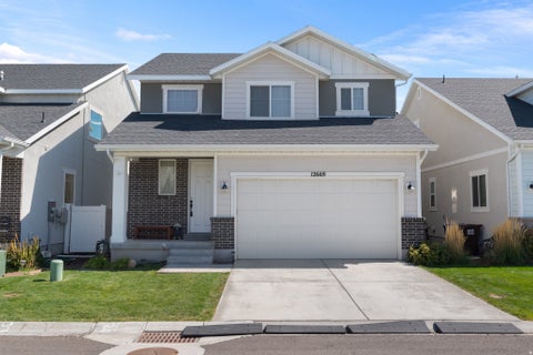 Photo of 12669 S QUAIL LAKE DR W, Riverton, UT 84096 (MLS # 2186814)