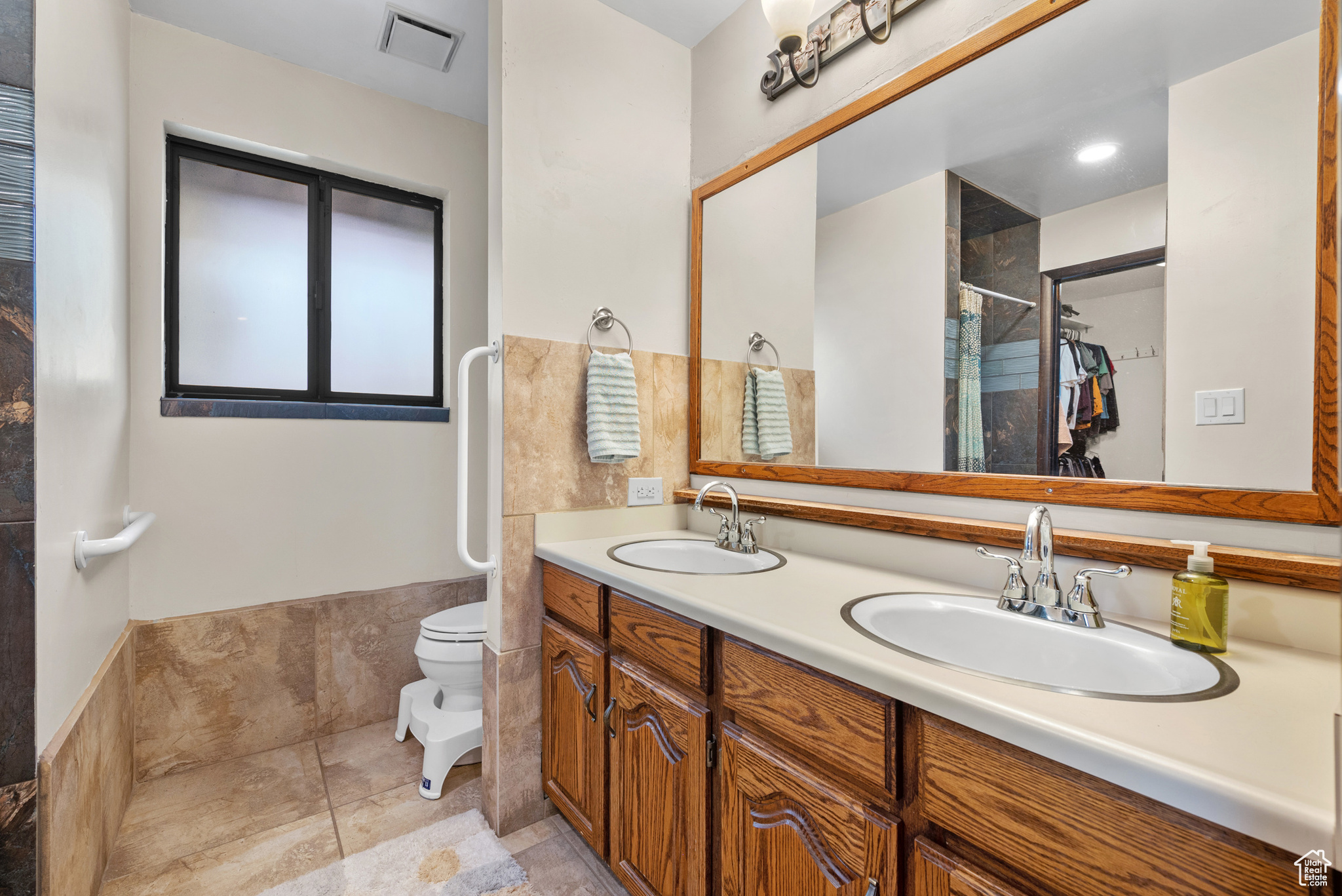 CHERILL ACRES - Residential