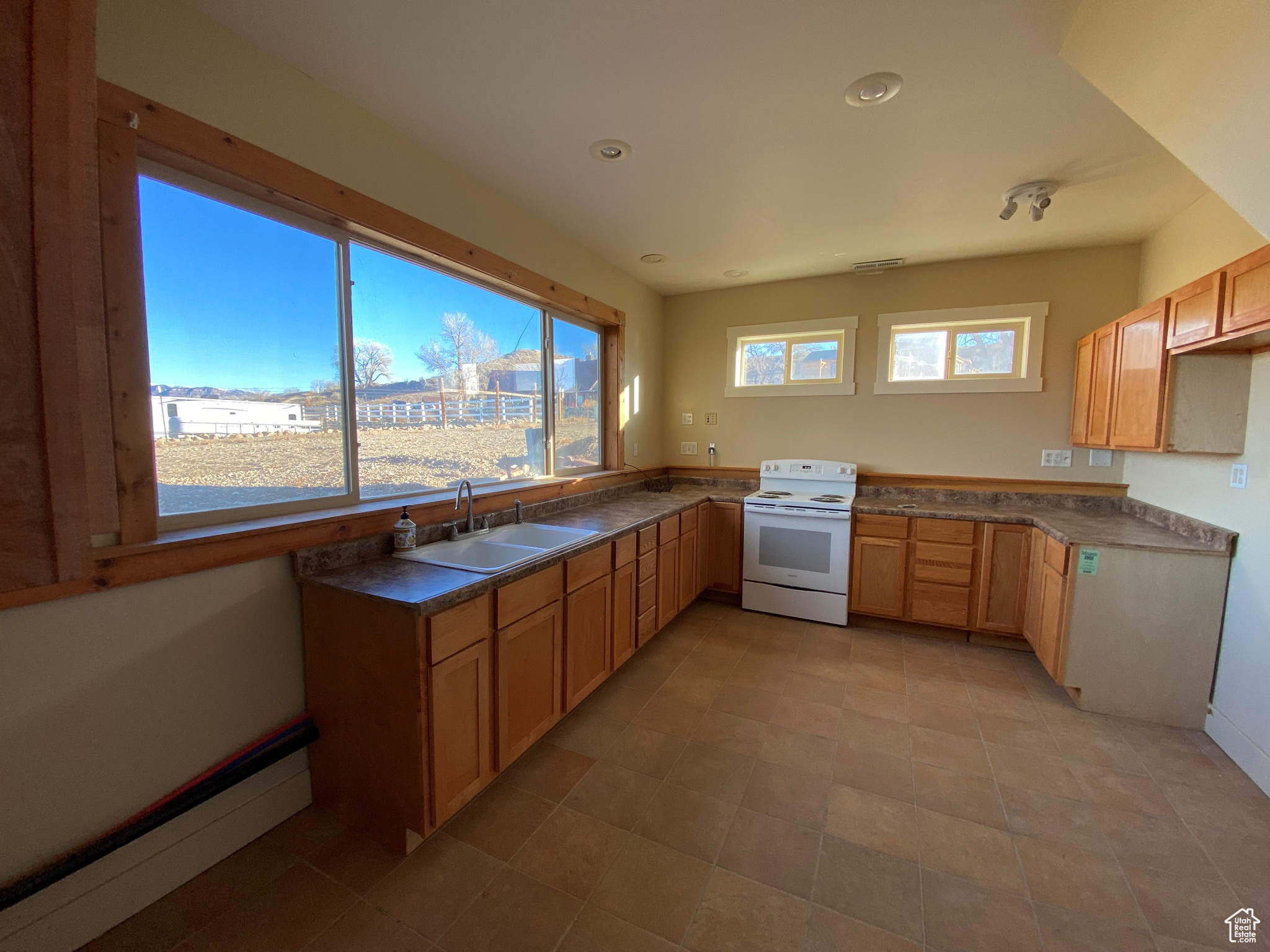 1500 S 2350, Price, Utah image 26