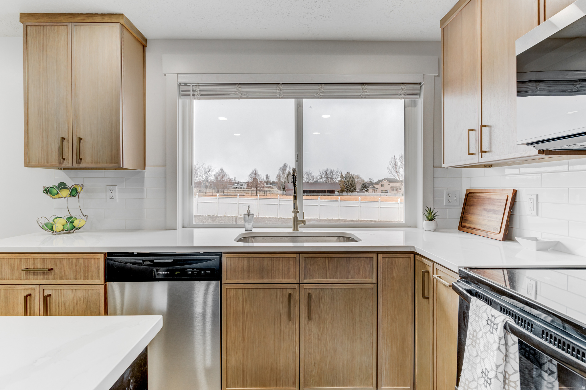 MAGNOLIA WEST - Residential