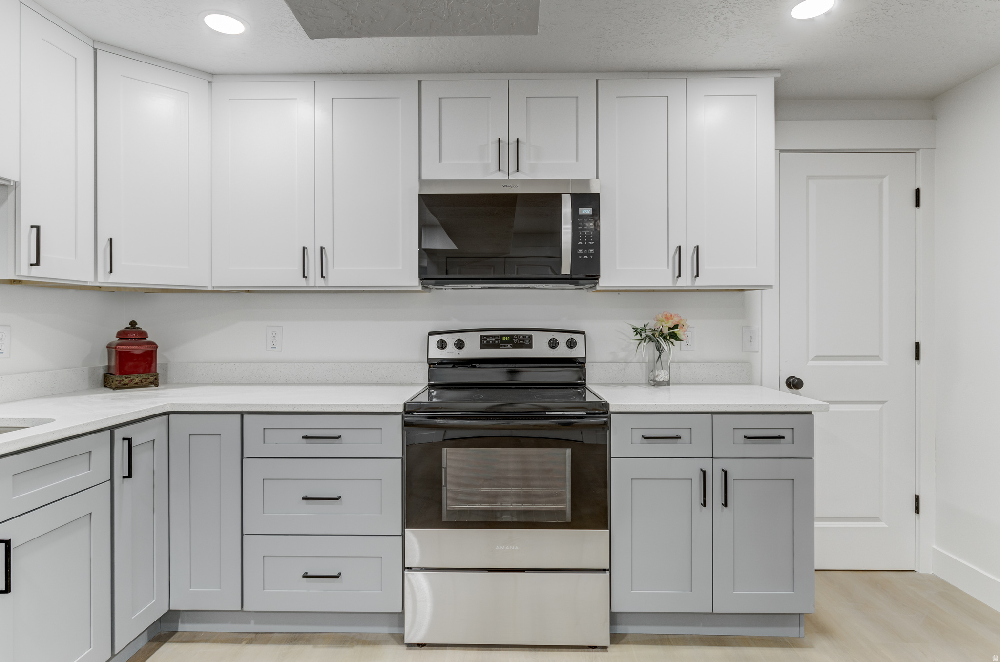 MAGNOLIA WEST - Residential