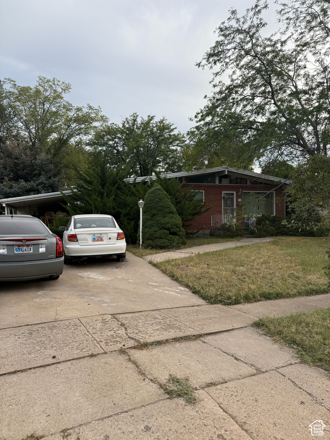 Brick Home with Investment Potential: Cash offers only, almost 2500 sq ft. Bring your vision to life with this brick home full of possibilities. While interior showings are only available after an accepted offer, the property offers a solid exterior and plenty of potential for the right buyer to transform it into a standout flip or long-term investment. Whether you're an experienced investor or just getting started, this opportunity is waiting for your creativity and updates. Due to a flood in the basement when the property was cleaned up, basement was gutted. It has frames but no sheetrock. All building supplies are in basement including sheetrock but was never installed. New windows were installed 10 years ago. Roof redone 10 years ago as well as electrical. Plumbing has been shut off due to washer leaking. Other plumbing should be fine.