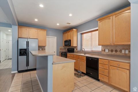 Tiny photo for 5004 W TOPCREST DR S, South Jordan, UT 84009 (MLS # 2118334)
