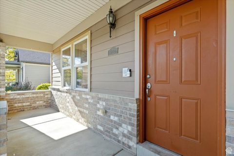 Tiny photo for 5004 W TOPCREST DR S, South Jordan, UT 84009 (MLS # 2118334)