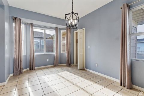 Tiny photo for 5004 W TOPCREST DR S, South Jordan, UT 84009 (MLS # 2118334)