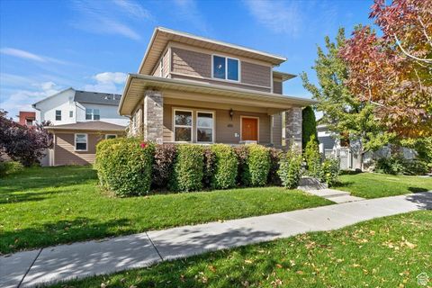Tiny photo for 5004 W TOPCREST DR S, South Jordan, UT 84009 (MLS # 2118334)