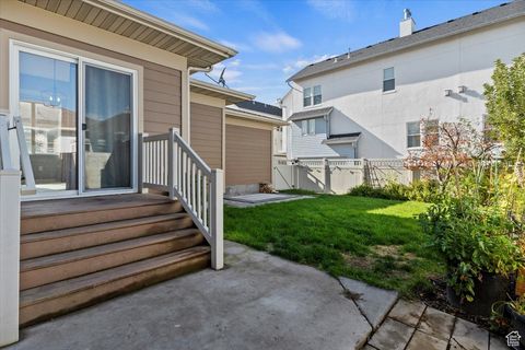 Tiny photo for 5004 W TOPCREST DR S, South Jordan, UT 84009 (MLS # 2118334)