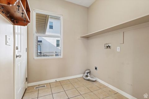 Tiny photo for 5004 W TOPCREST DR S, South Jordan, UT 84009 (MLS # 2118334)