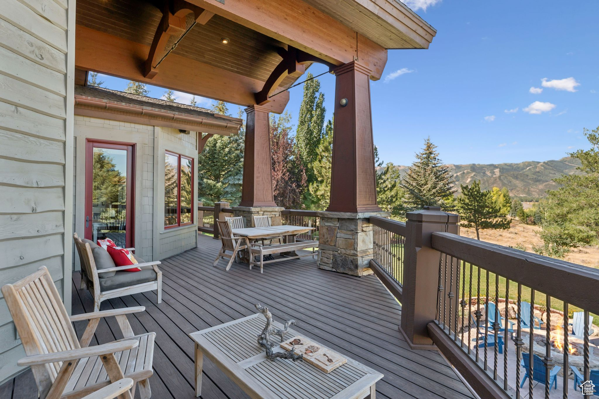MOUNTAIN RANCH ESTATES - Residential