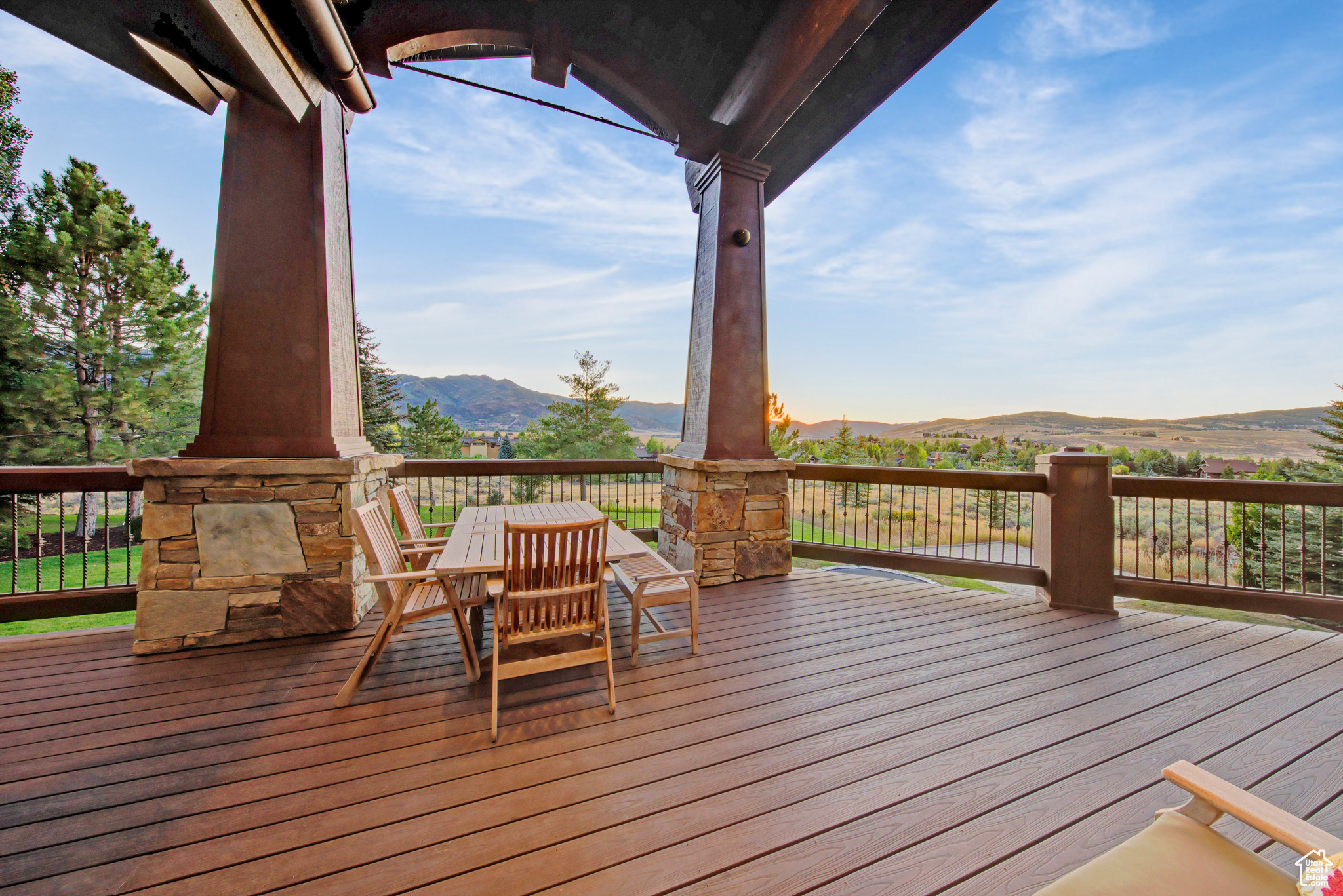MOUNTAIN RANCH ESTATES - Residential