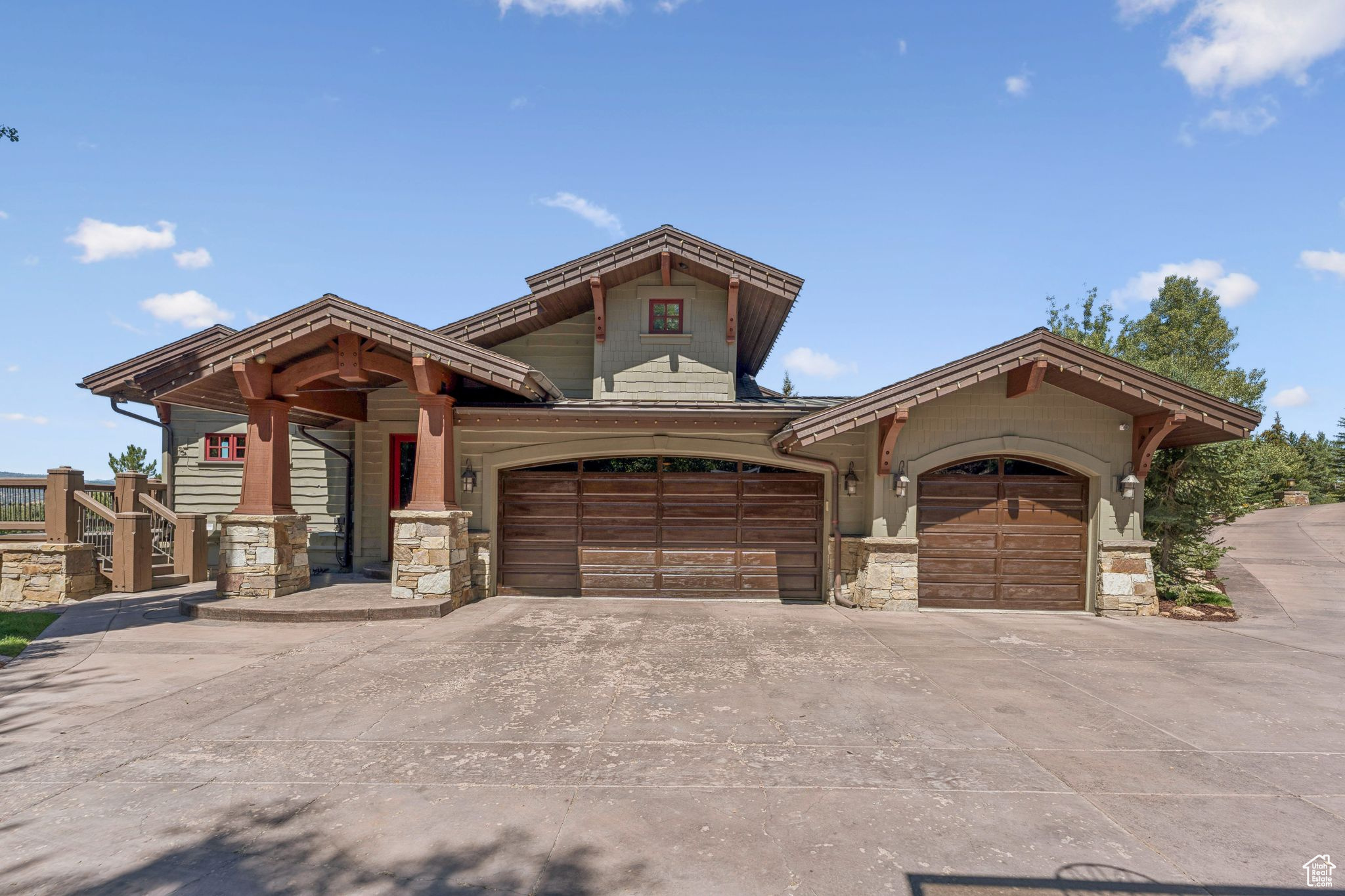 MOUNTAIN RANCH ESTATES - Residential