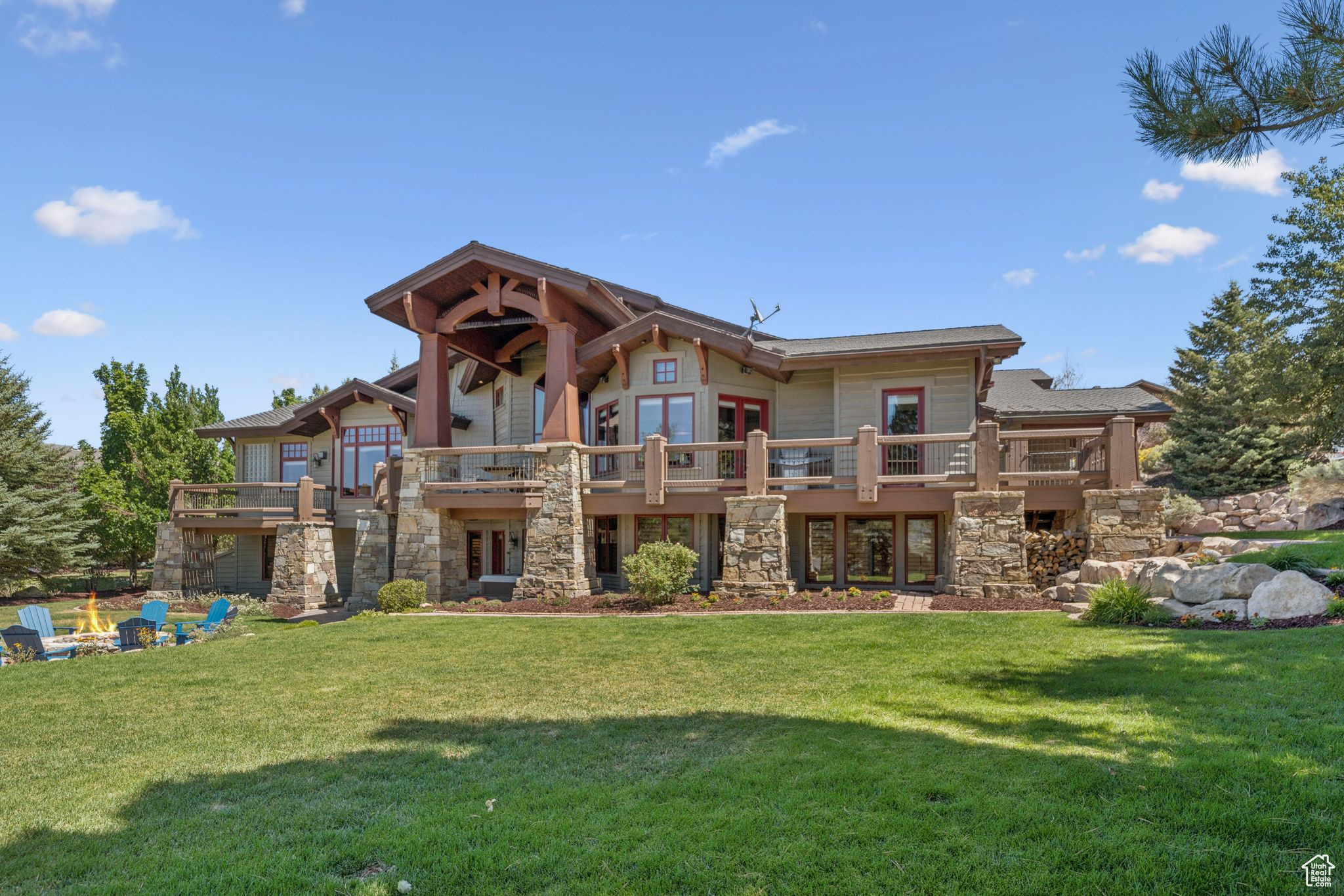 MOUNTAIN RANCH ESTATES - Residential