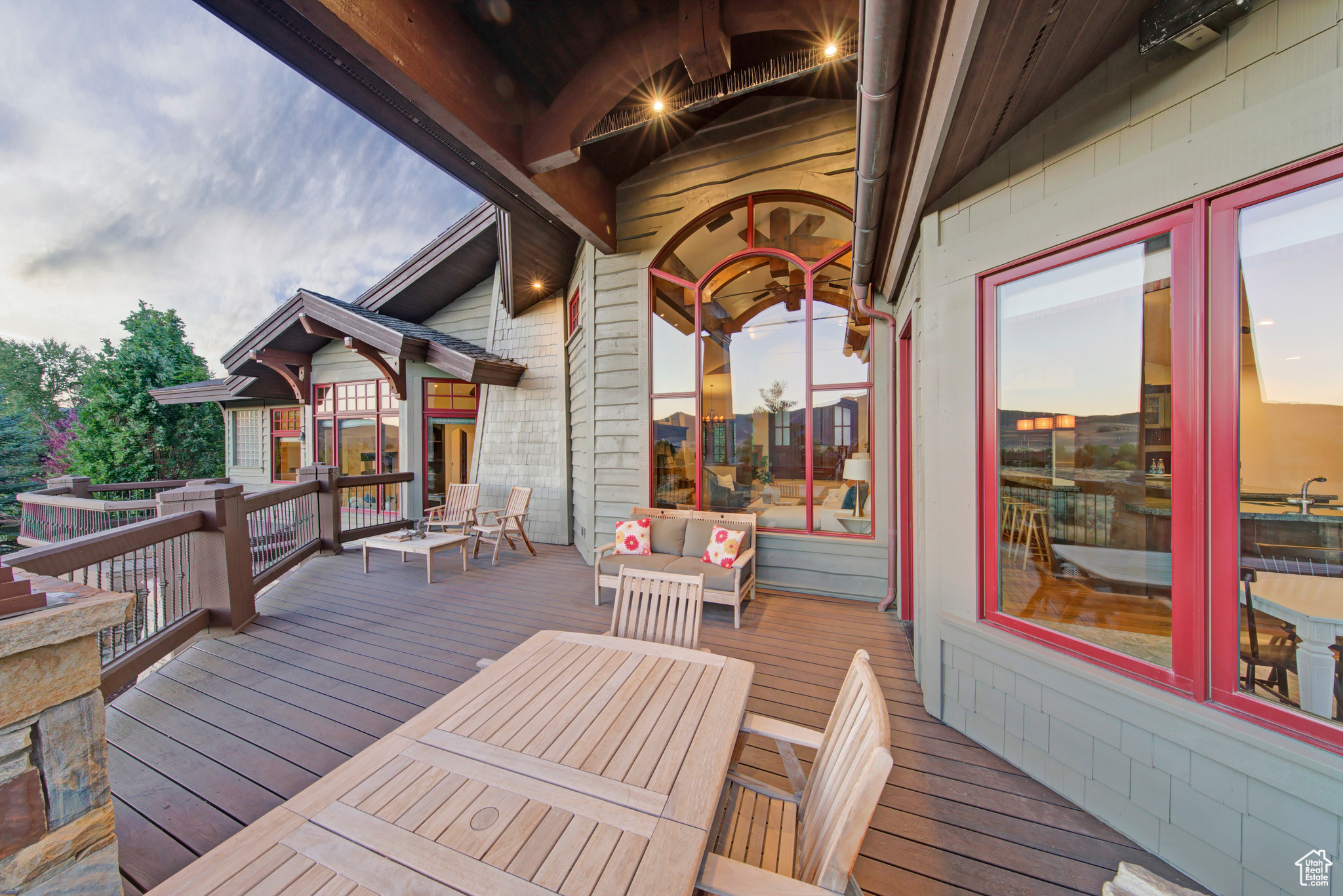 MOUNTAIN RANCH ESTATES - Residential