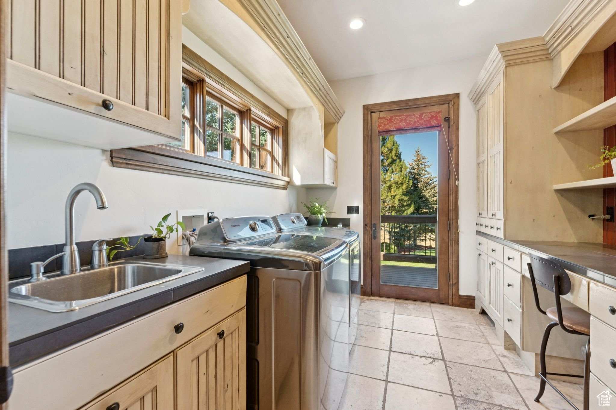 MOUNTAIN RANCH ESTATES - Residential