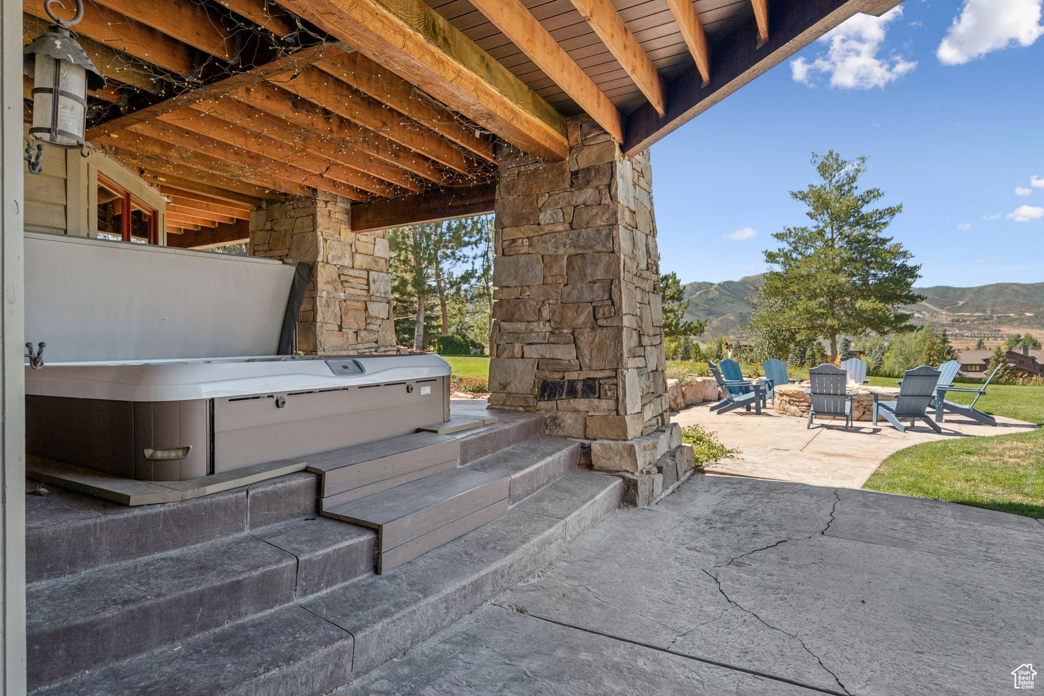MOUNTAIN RANCH ESTATES - Residential