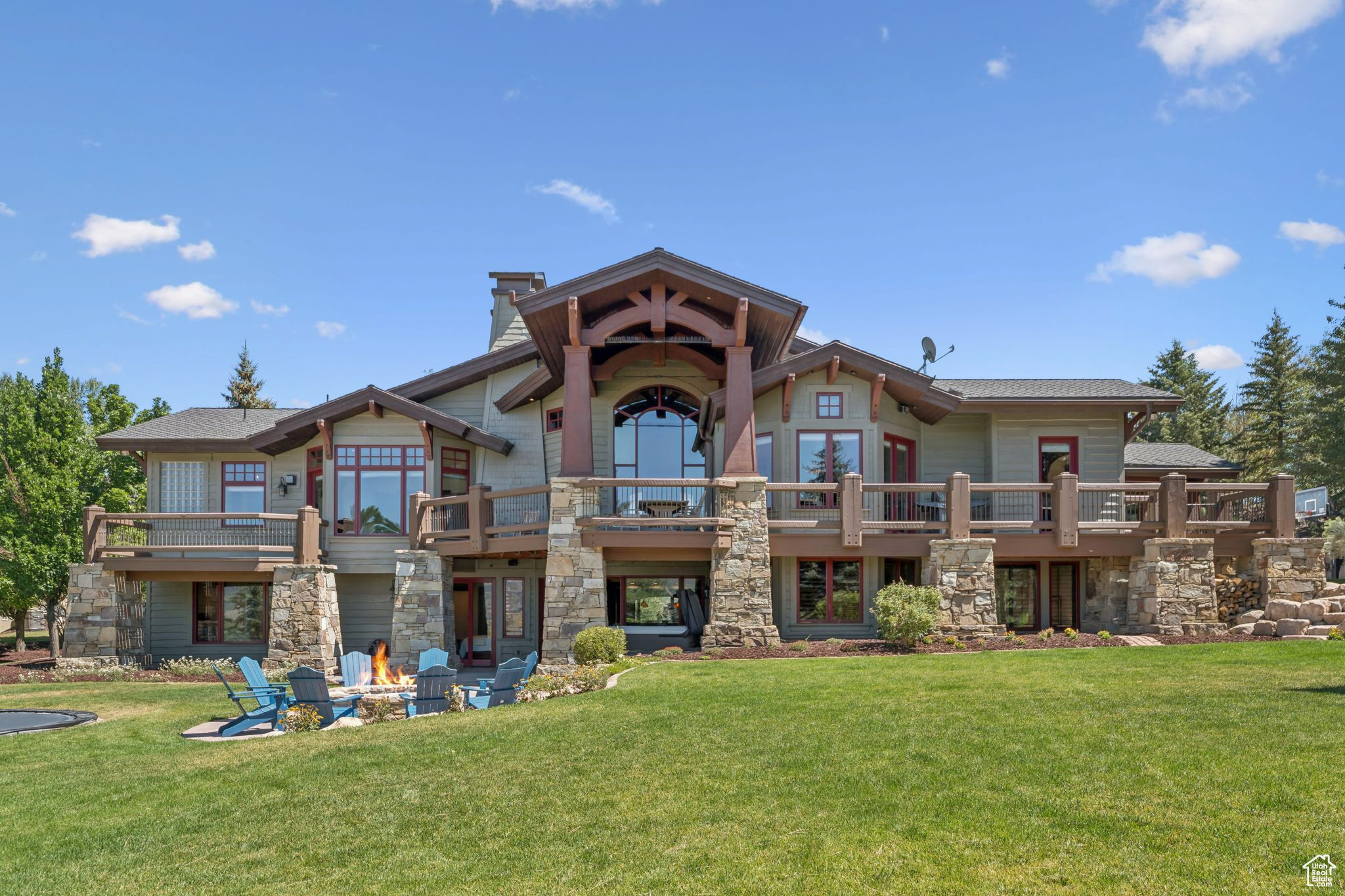 MOUNTAIN RANCH ESTATES - Residential