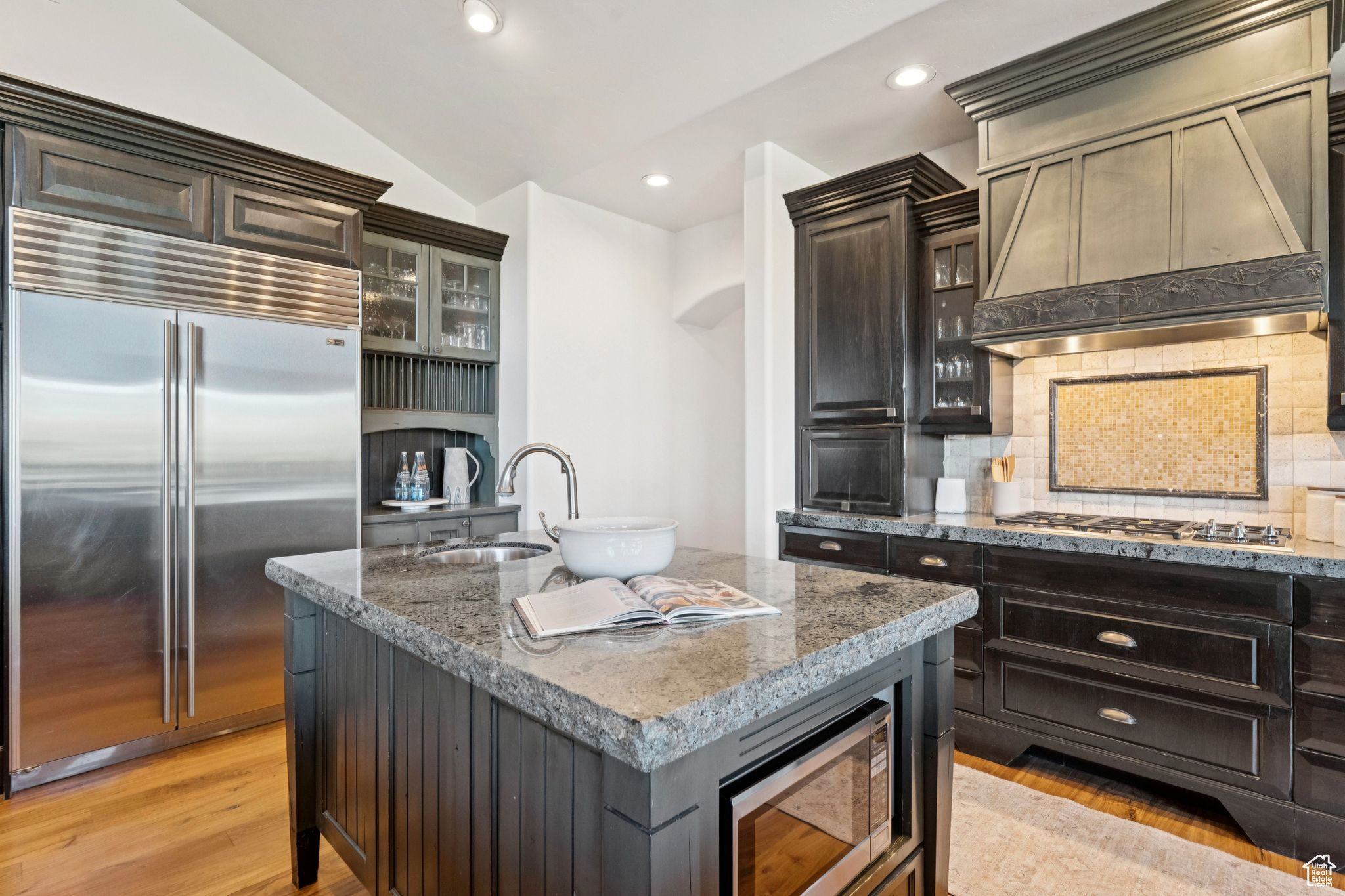 MOUNTAIN RANCH ESTATES - Residential