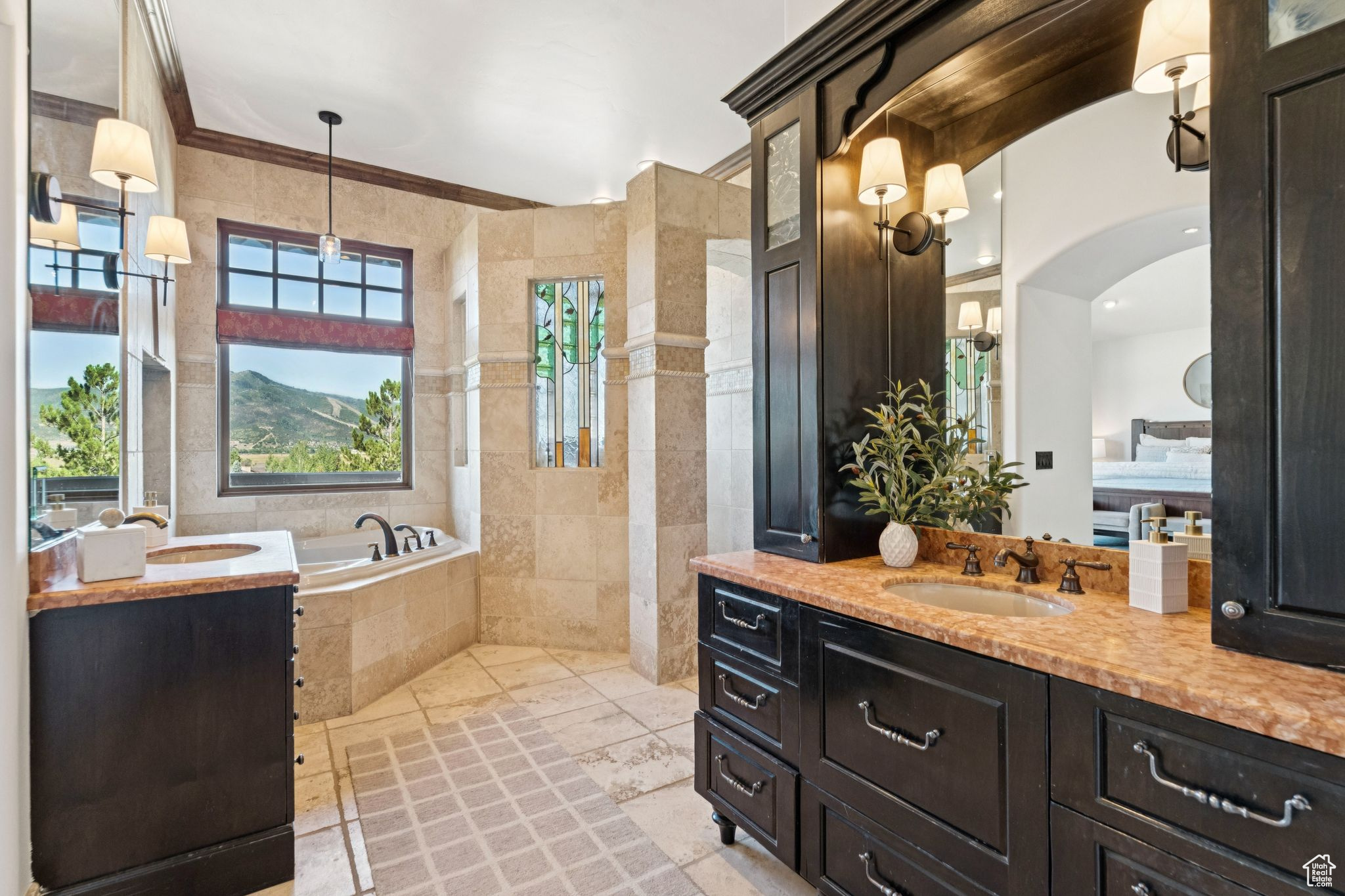 MOUNTAIN RANCH ESTATES - Residential