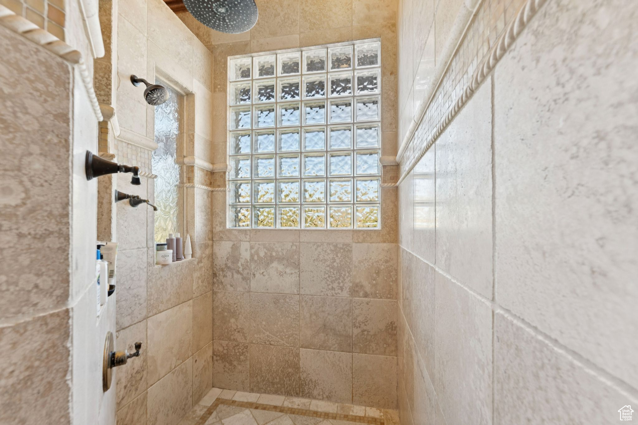 MOUNTAIN RANCH ESTATES - Residential
