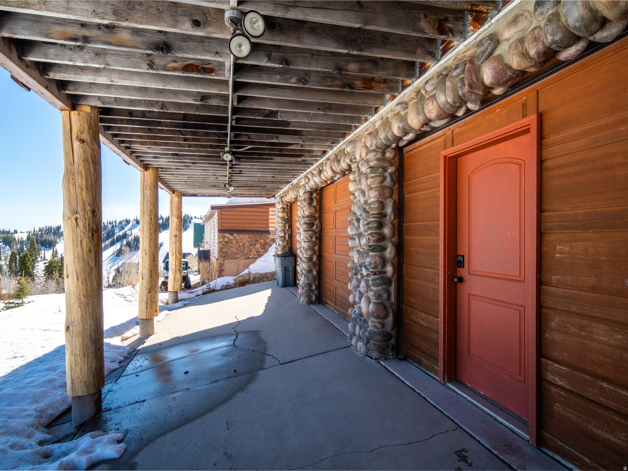 POWDER MOUNTAIN WEST - Residential