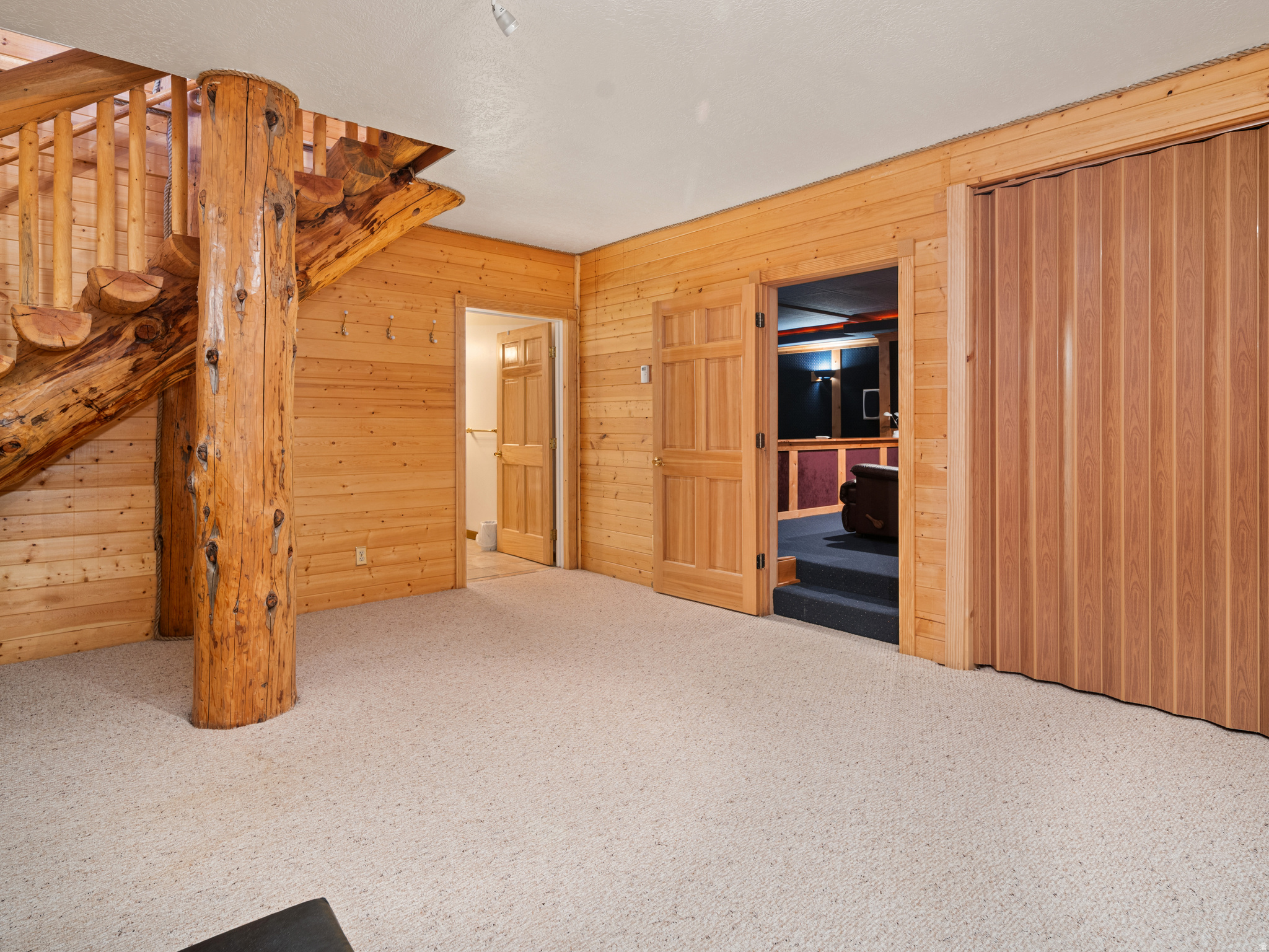 POWDER MOUNTAIN WEST - Residential