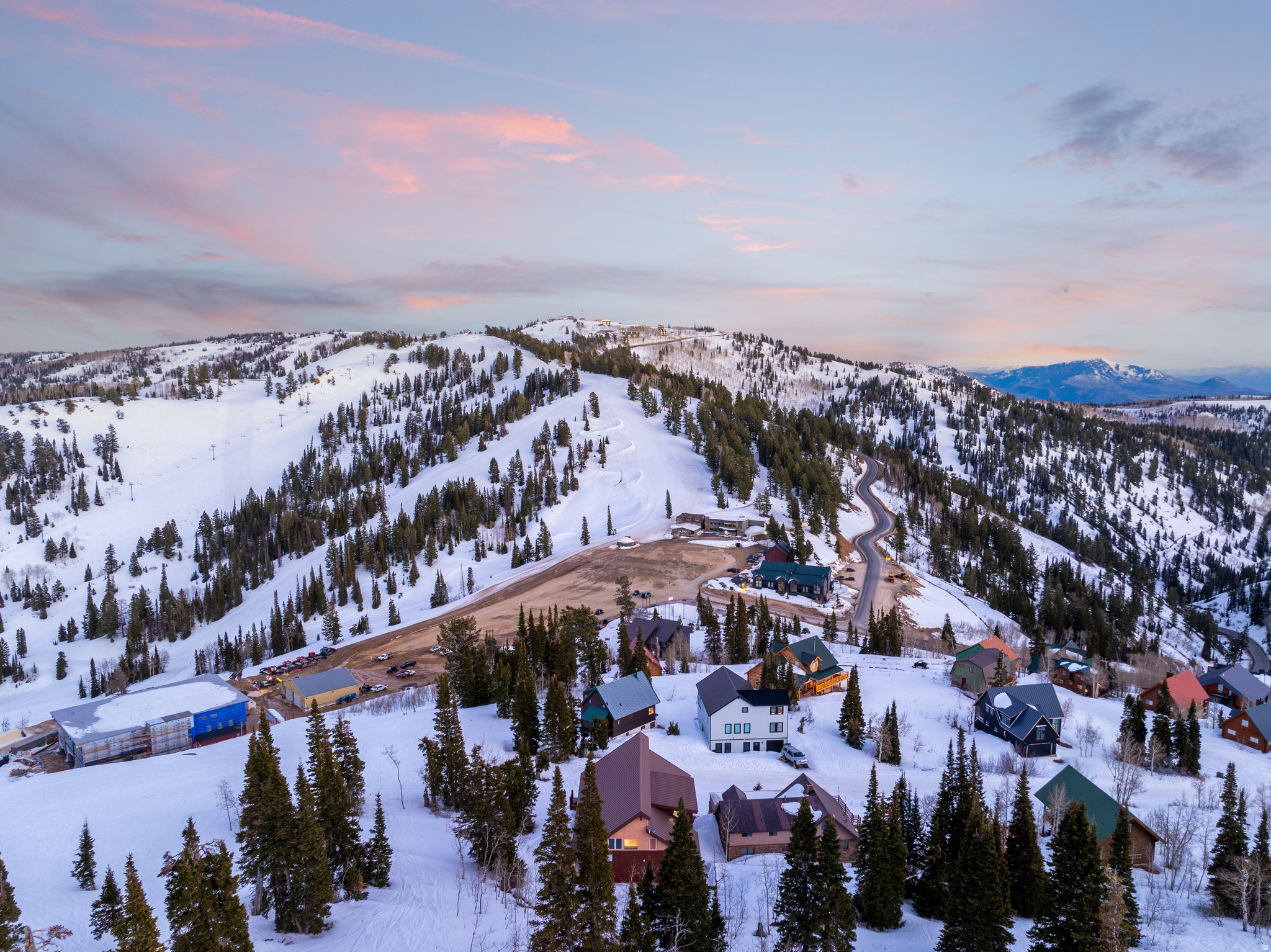 POWDER MOUNTAIN WEST - Residential