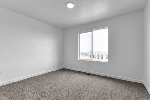Tiny photo for 257 E LEVENGROVE DR #181, Lehi, UT 84048 (MLS # 2125459)