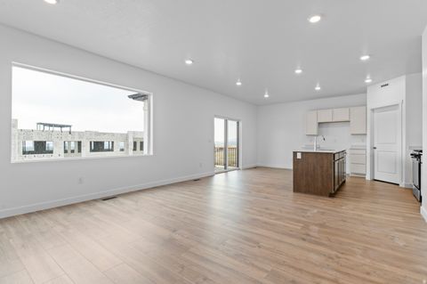 Tiny photo for 257 E LEVENGROVE DR #181, Lehi, UT 84048 (MLS # 2125459)