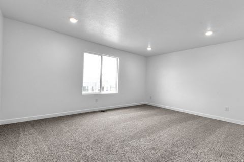 Tiny photo for 257 E LEVENGROVE DR #181, Lehi, UT 84048 (MLS # 2125459)