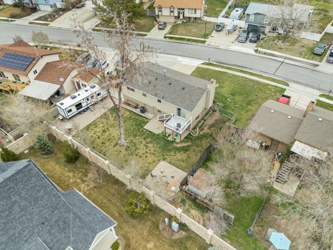 Tiny photo for 9218 S LAURA ANNE WAY, Sandy, UT 84094 (MLS # 2143696)