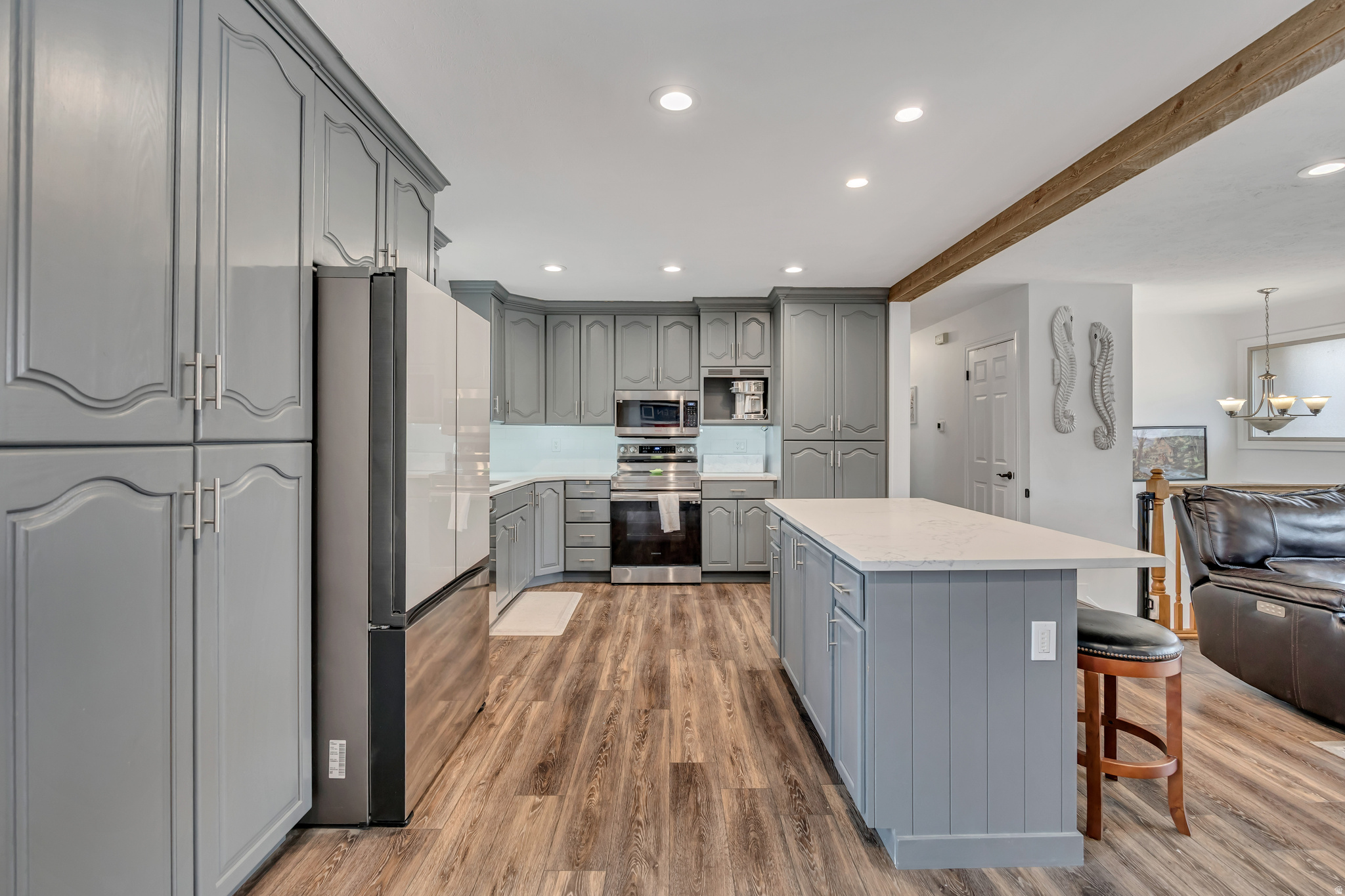 PEBBLE GLEN - Residential