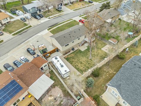 Tiny photo for 9218 S LAURA ANNE WAY, Sandy, UT 84094 (MLS # 2143696)