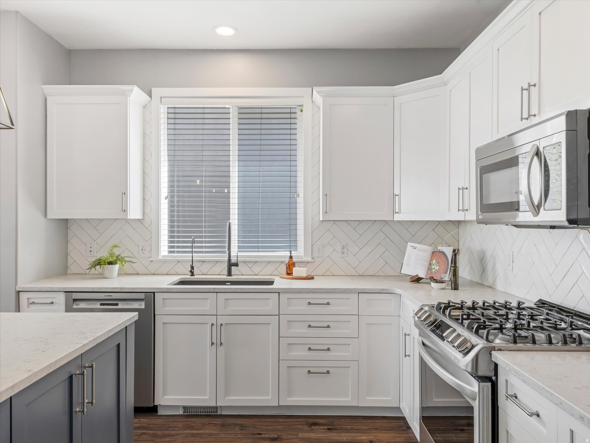 SUNCREST - Residential