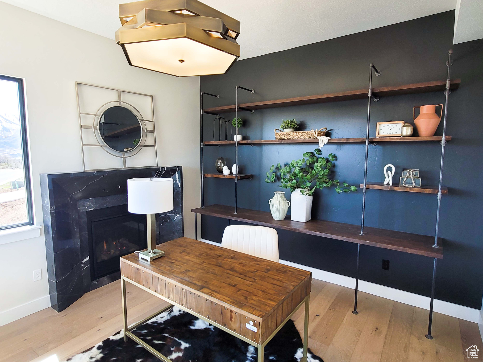 HIDEOUT CANYON - Residential