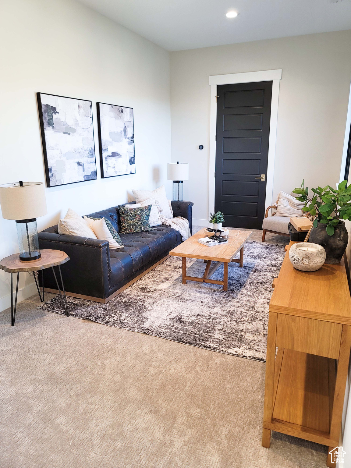 HIDEOUT CANYON - Residential